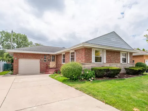 8521 W Brodman Ave, Chicago, IL 60656