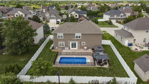 408 E Frontier Dr, Minooka, IL 60447 photo 2