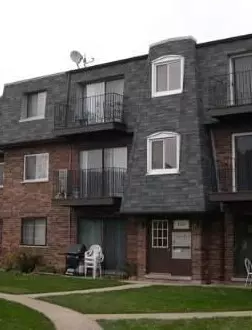 9355 Bay Colony Dr #2N, Des Plaines, IL 60016