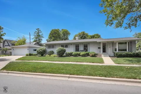4436 Fairview Ave, Downers Grove, IL 60515