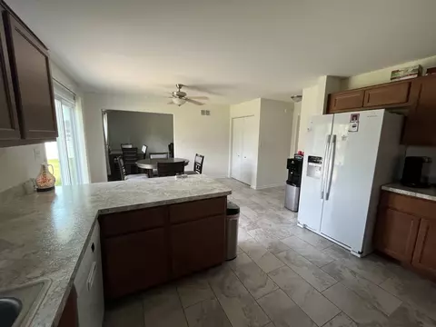 Kitchen - 243 Aspen Dr, Beecher, IL 60401 photo 3 of 3