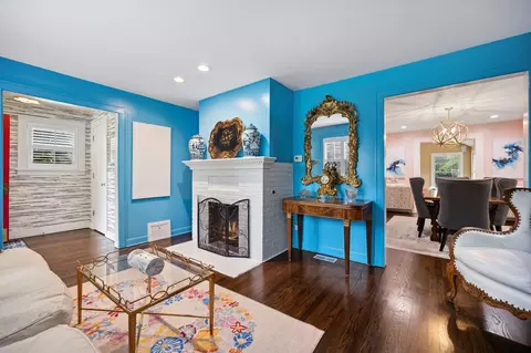 Living - 223 E Scranton Ave, Lake Bluff, IL 60044 photo 1 of 3