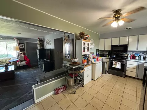Kitchen - 136 E Normandy Dr, Addison, IL 60101 photo 2 of 2