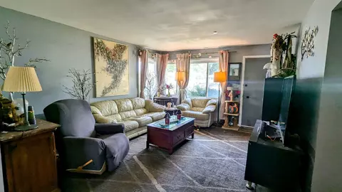 Living - 136 E Normandy Dr, Addison, IL 60101 photo 1 of 2