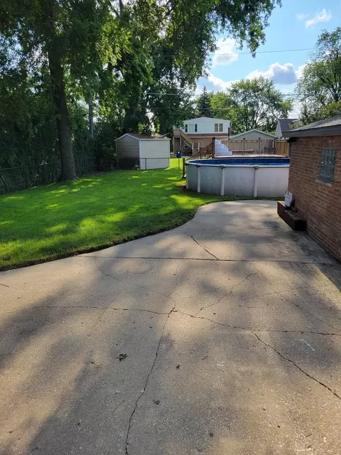7013 S Roberts Rd, Bridgeview, IL 60455 photo 18
