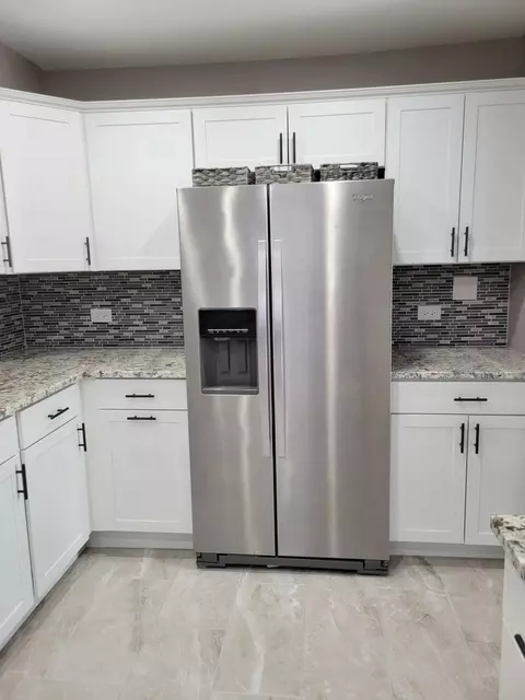 7013 S Roberts Rd, Bridgeview, IL 60455 photo 10