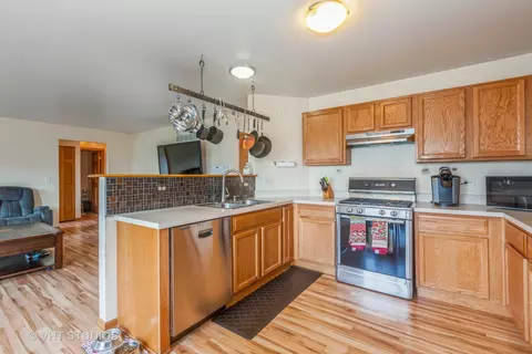 6411 Valley Ridge Dr, Plainfield, IL 60586 photo 8