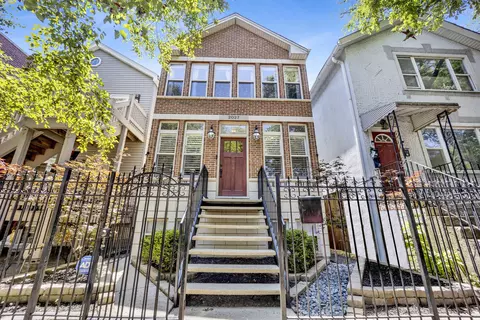 2027 W Ohio St, Chicago, IL 60612
