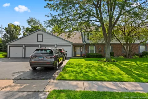 260 Crestview Dr #A, Wauconda, IL 60084