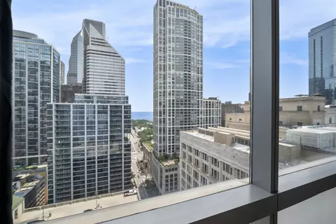 8 E Randolph St #2004, Chicago, IL 60601 photo 27