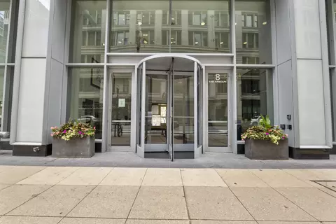 8 E Randolph St #2004, Chicago, IL 60601 photo 3