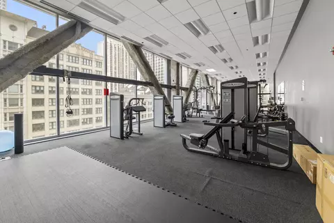 8 E Randolph St #2004, Chicago, IL 60601 photo 37
