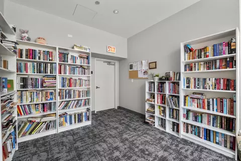 8 E Randolph St #2004, Chicago, IL 60601 photo 39