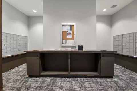 8 E Randolph St #2004, Chicago, IL 60601 photo 36