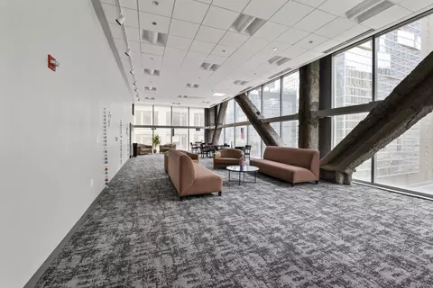 8 E Randolph St #2004, Chicago, IL 60601 photo 33