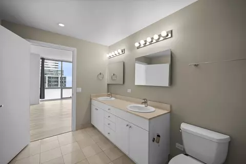 8 E Randolph St #2004, Chicago, IL 60601 photo 23