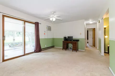 Living - 404 E Hill St, Genoa, IL 60135 photo 3 of 4