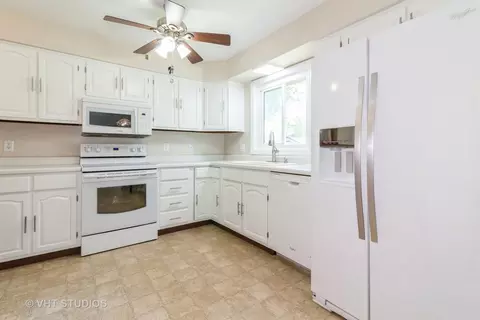 Kitchen - 404 E Hill St, Genoa, IL 60135 photo 2 of 3