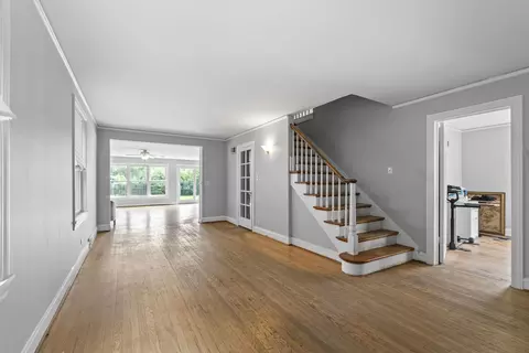 Living - 833 Walter Ave, Des Plaines, IL 60016 photo 1 of 6