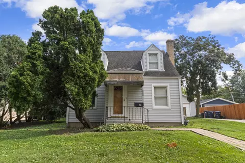 833 Walter Ave, Des Plaines, IL 60016