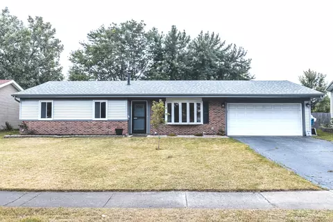 3942 Island Cir, Hanover Park, IL 60133