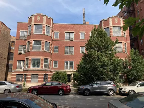 1356 E Hyde Park Blvd #2, Chicago, IL 60615
