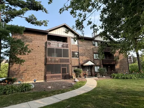 5985 Lakeside Pl #303B, Tinley Park, IL 60477