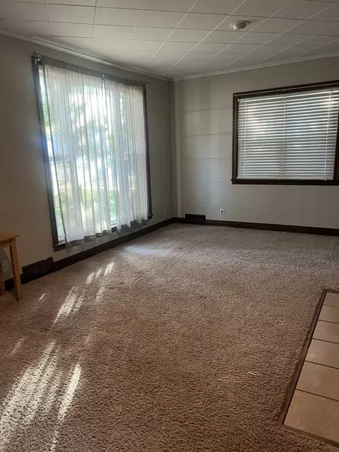 Living - 1276 W Logan St, Freeport, IL 61032 photo 2 of 2