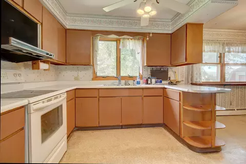 Kitchen - 16520 S Ivy Ln, Plainfield, IL 60586 photo 1 of 3