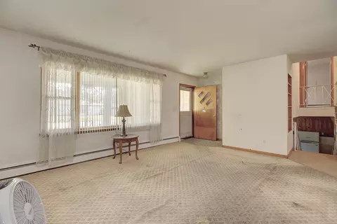 Living - 16520 S Ivy Ln, Plainfield, IL 60586 photo 1 of 4