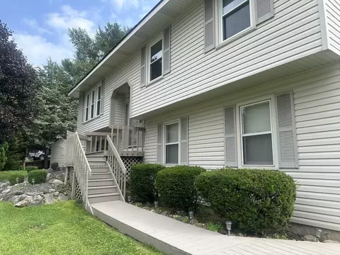 6506 Wander Way, Cary, IL 60013 photo 2