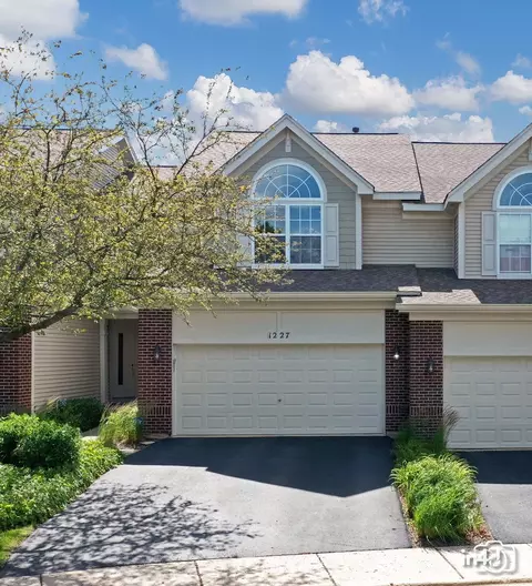 1227 Townes Cir #1227, Aurora, IL 60502