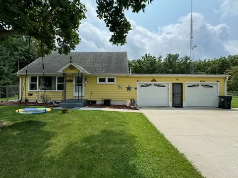 2004 E French St, Rock Falls, IL 61071