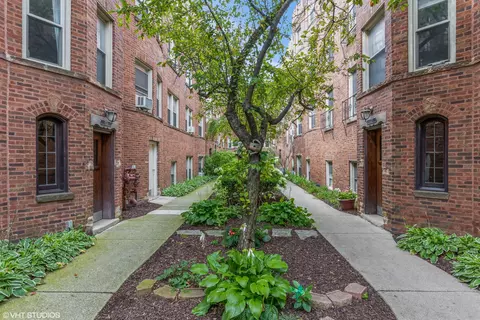 4132 N Kedvale Ave #309, Chicago, IL 60641