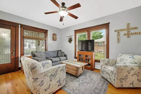7 Burton St, Millbrook, IL 60536 photo 4