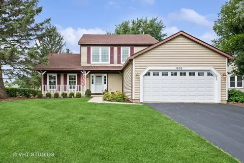 808 Burr Oak Cir, Cary, IL 60013