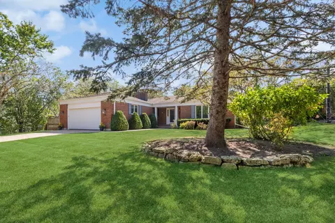 145 North Ave, Lake Forest, IL 60045