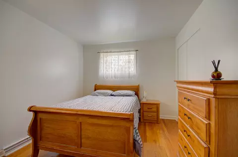 Bedroom - 238 Normandy Dr, Addison, IL 60101 photo 4 of 5