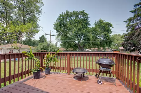 Exterior - 238 Normandy Dr, Addison, IL 60101 photo 3 of 8
