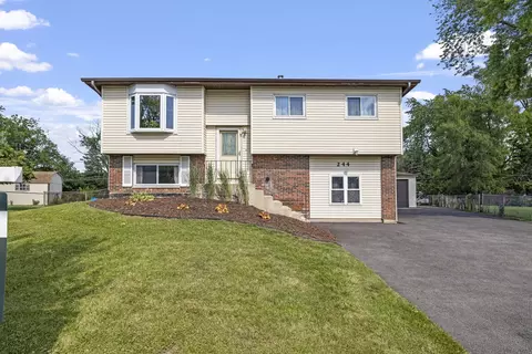 244 Oakridge Ct, Bolingbrook, IL 60440