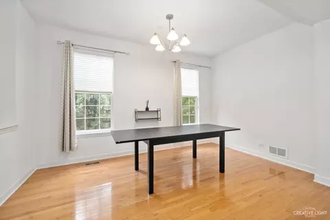 398 S Prospect Ave, Bartlett, IL 60103 photo 3