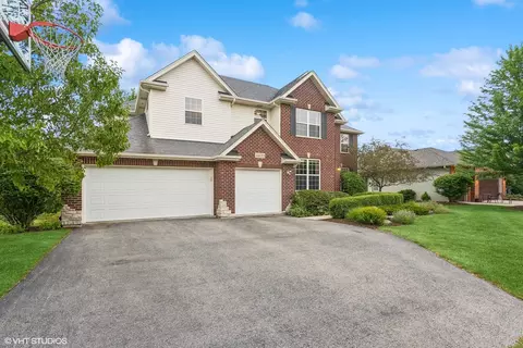 13133 Taylor St, Plainfield, IL 60585 photo 2