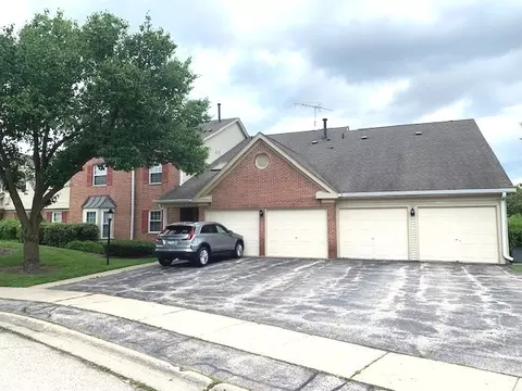 5 Aberdeen Ct #V1, Schaumburg, IL 60194