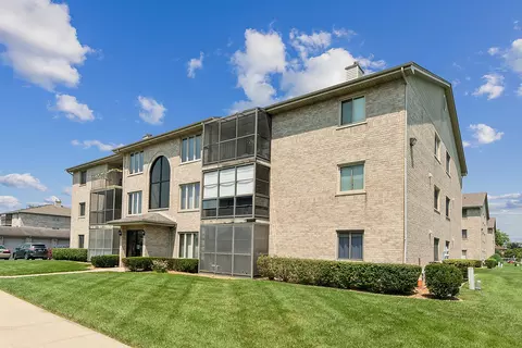 13953 Le Claire Ave #203, Crestwood, IL 60445