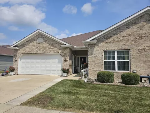 1906 S Prairie Winds Dr, Urbana, IL 61802