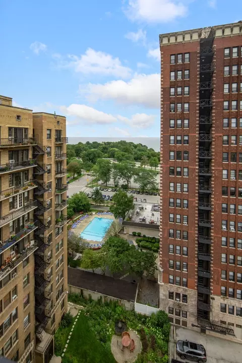 View/Area - 1755 E 55th St #1203, Chicago, IL 60615 photo 3 of 3
