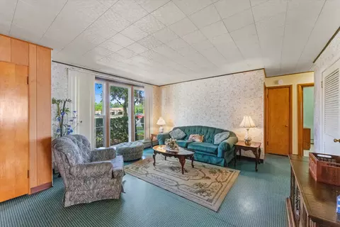 Living - 3019 Maple Ave, Brookfield, IL 60513 photo 2 of 3