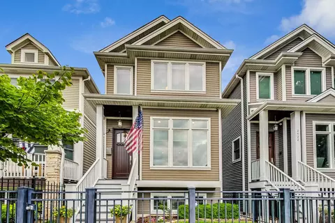 2424 W Fletcher St, Chicago, IL 60618