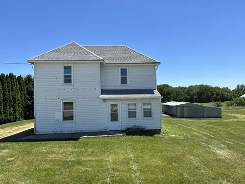3392 S Pecatonica Rd, Seward, IL 61077