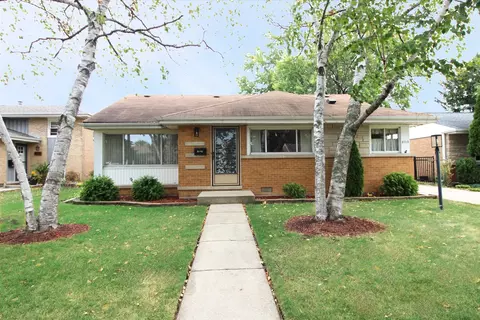 8713 N Osceola Ave, Niles, IL 60714